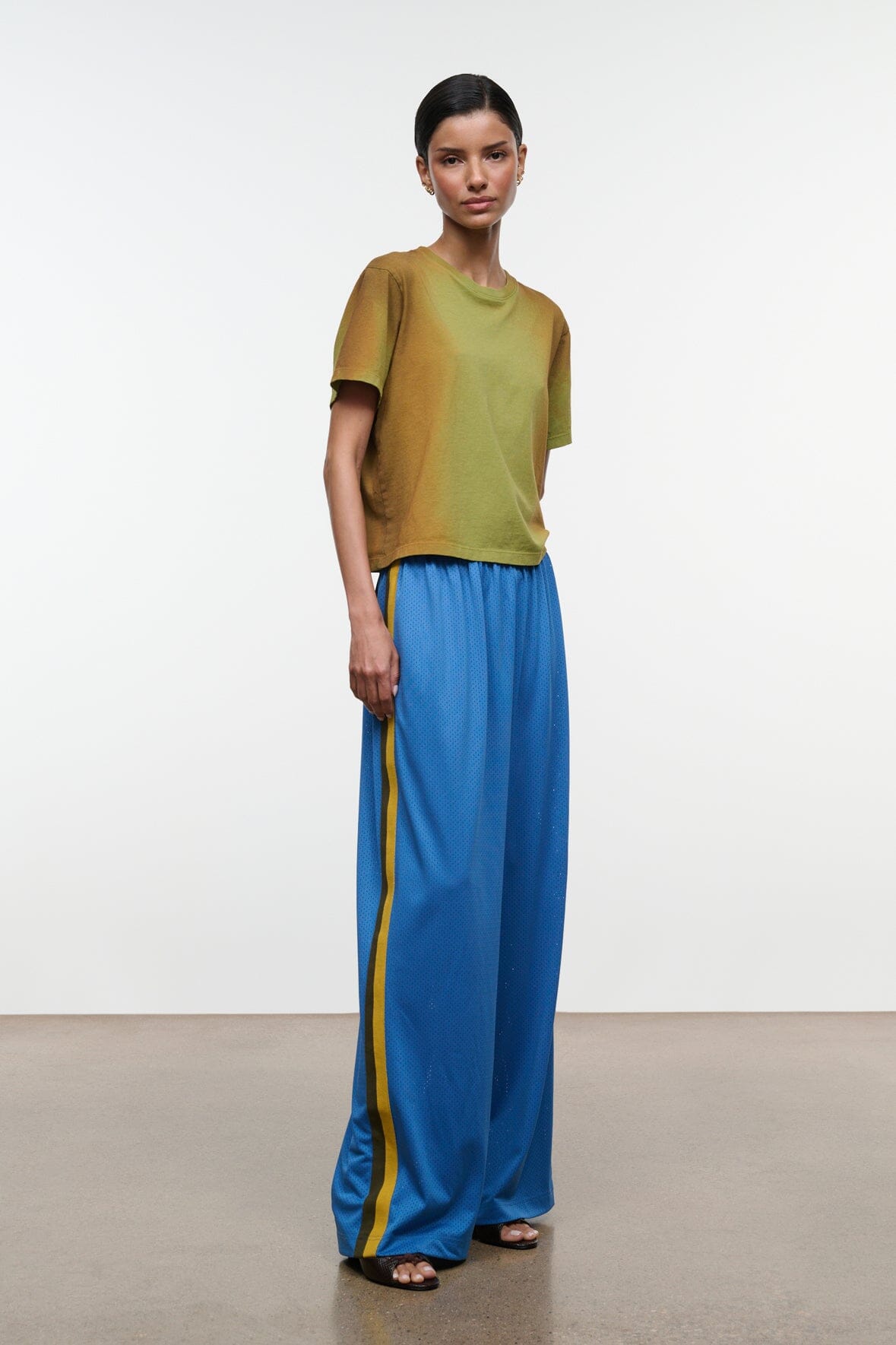 FORM TEE | FADED MOSS